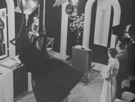 Chalice of Salvation Altar Cam